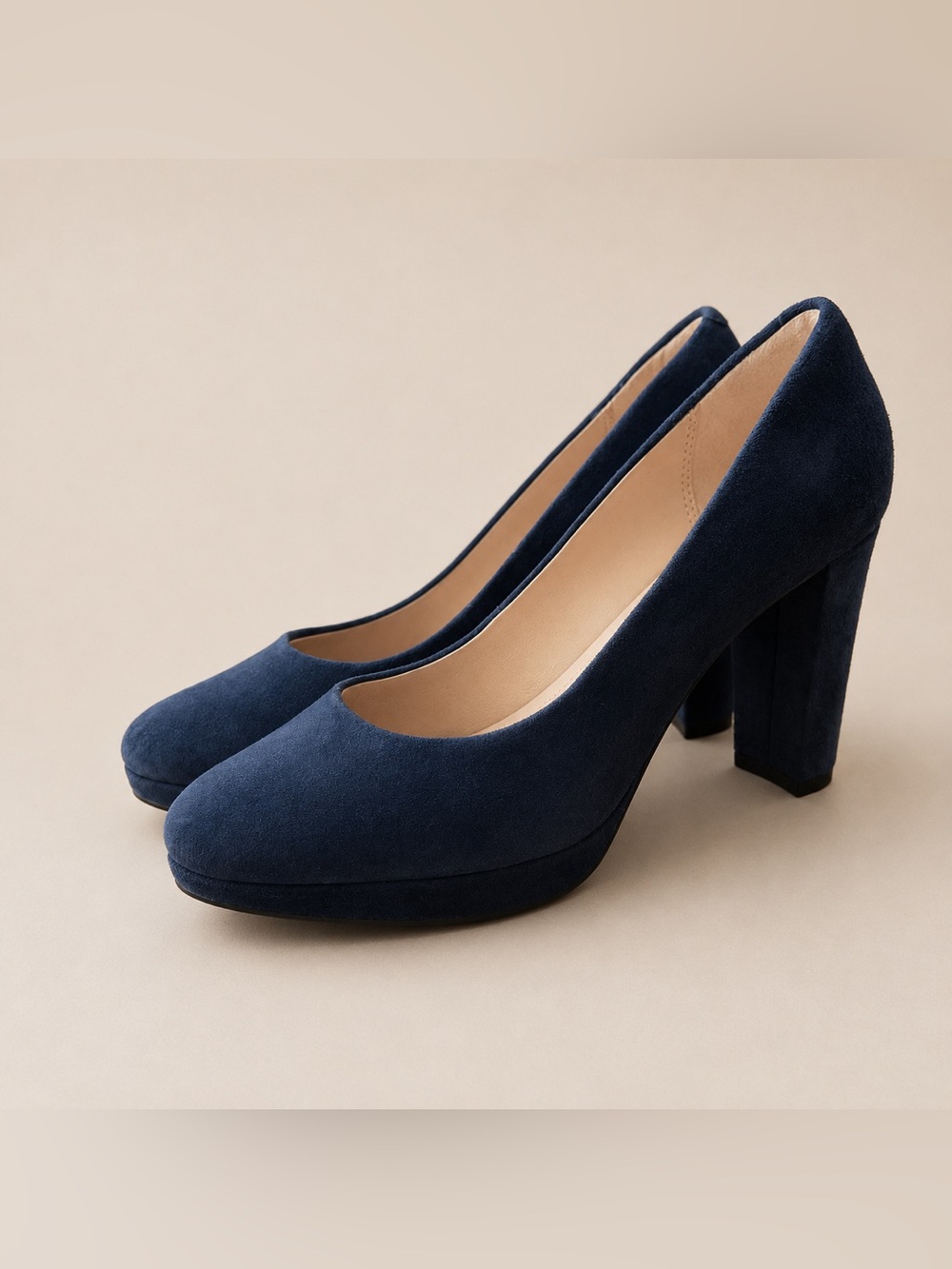 Clarks Navy Suede Pumps | Size 7.5M | Classic Career Heel